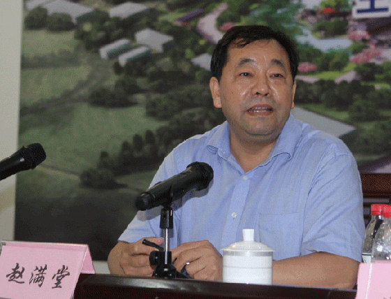 甘肃省委常委、宣传部部长连辑在本公司董事、ag尊龙官网登录入口集团董事长赵满堂陪同下到ag尊龙官网登录入口集团北京盛世南宫调研指导工作